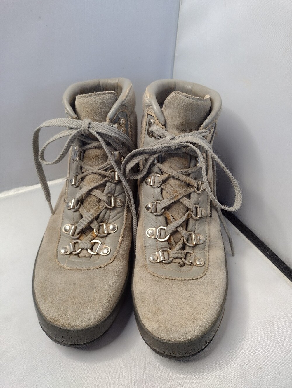Vintage Raichle Made in Switzerland Women's Size 10 Hiking Boots Q